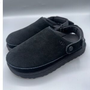 UGG Women’s Golden star Clog